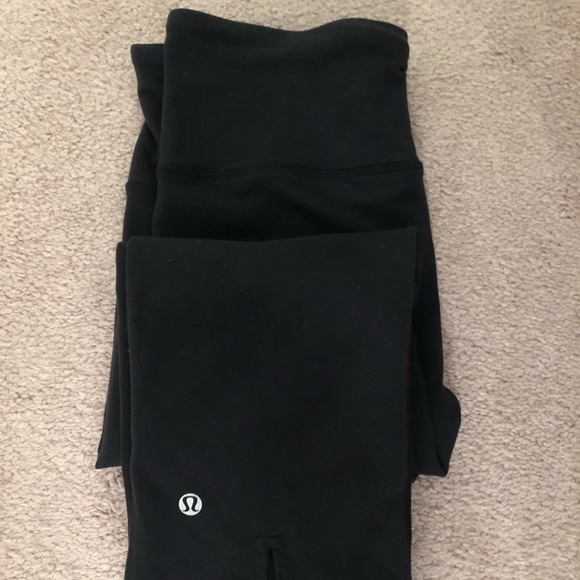 Lululemon Flare Capris size 4 - Picture 2 of 3